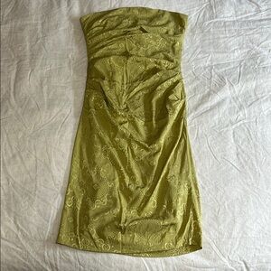 Nicole Miller Green Chartreuse Ruched Silk Strapless Cocktail Dress